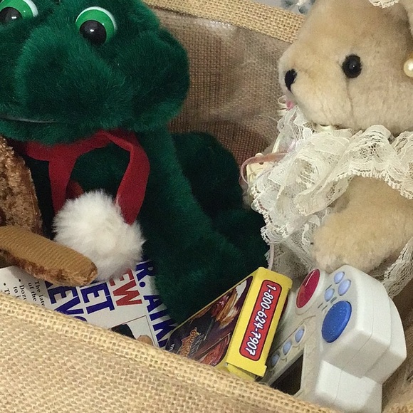 Lightweight Folding Toy Storage Basket – 100% Jute Fabric, Kid-Friendly - Picture 2 of 3